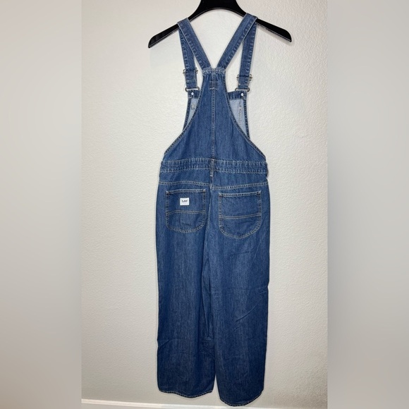 Lee Women's Relaxed Fit Heritage Overall with Utility Details Size Medium - Picture 8 of 13